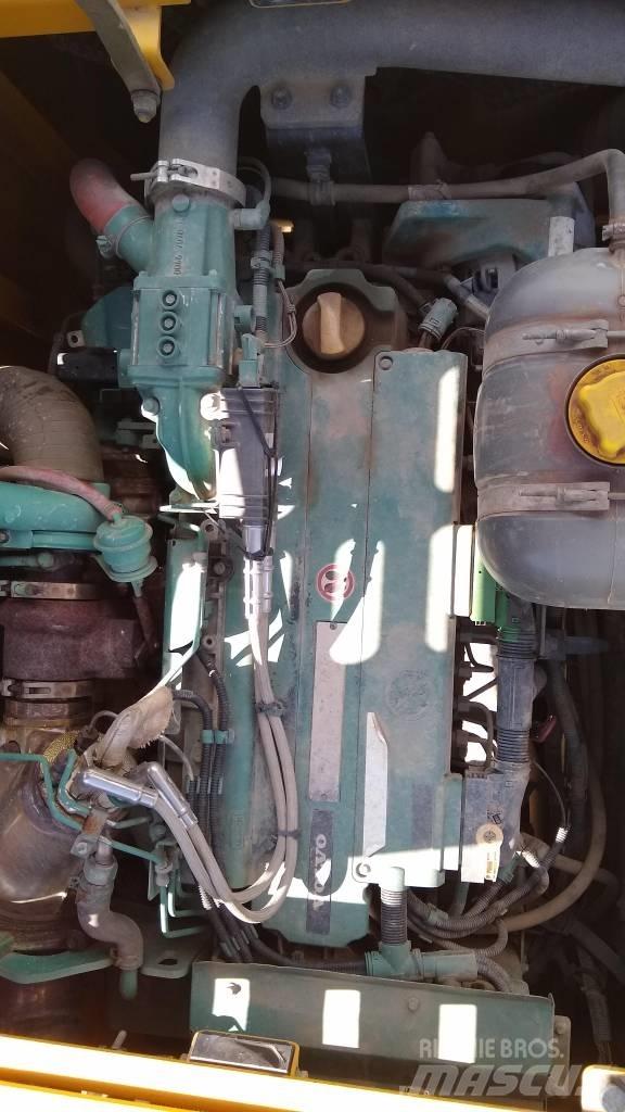 Volvo EC220DL Escavadeiras de esteiras