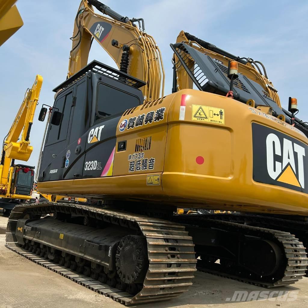CAT 323D2L Escavadeiras de esteiras