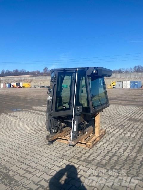 CASE D 1650 NEW CAB Cabina