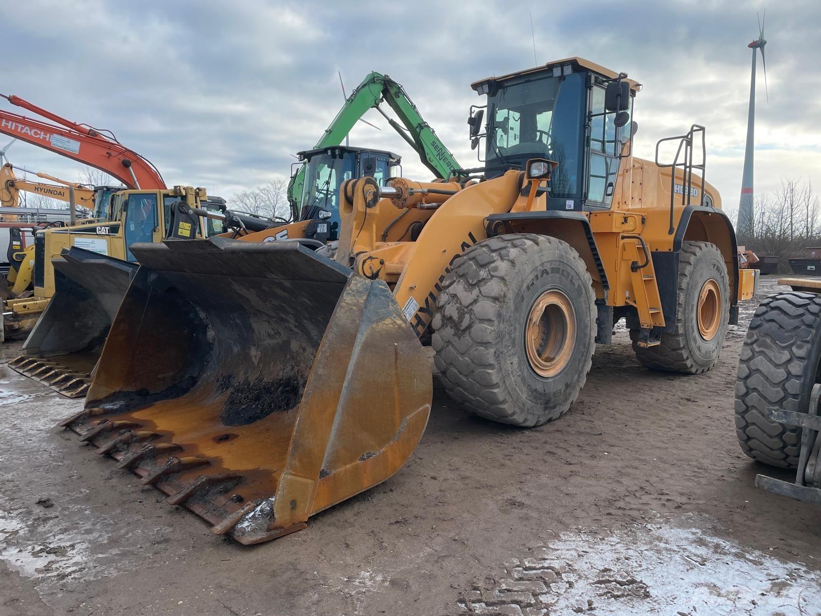 Hyundai HL 980 Carregadeiras de rodas