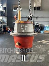 Liebherr SAT 250 Transmissăo
