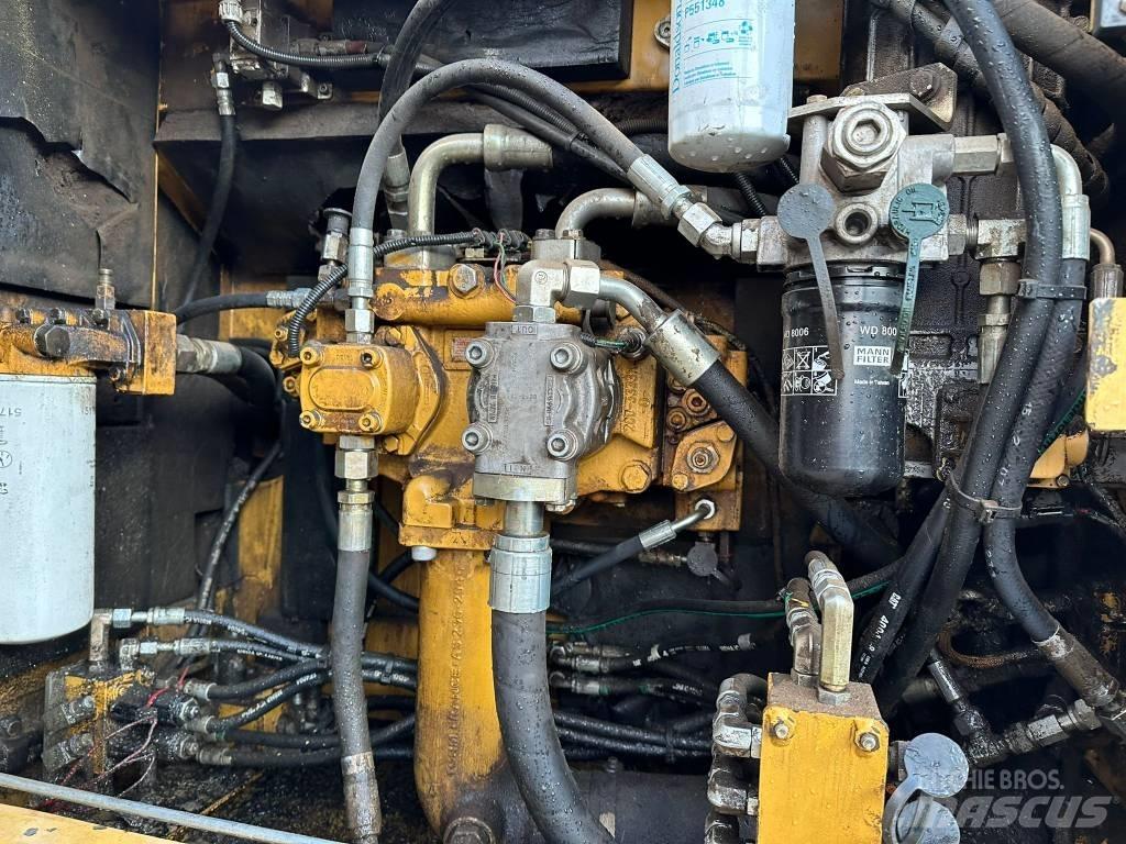 CAT 325DL Escavadeiras de esteiras