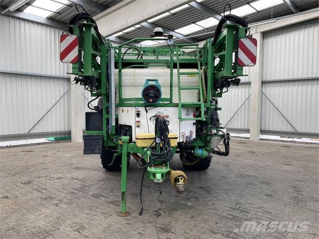CHD F 5239 A Pulverizadores rebocados