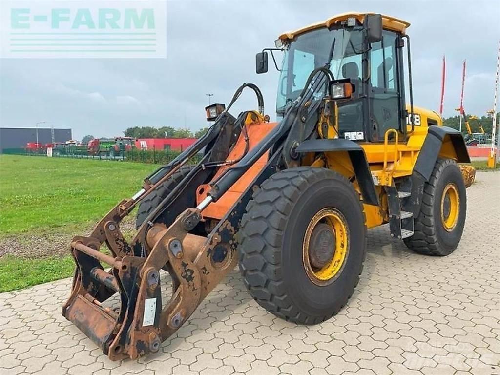 JCB 426e agri ht Miniescavadeiras