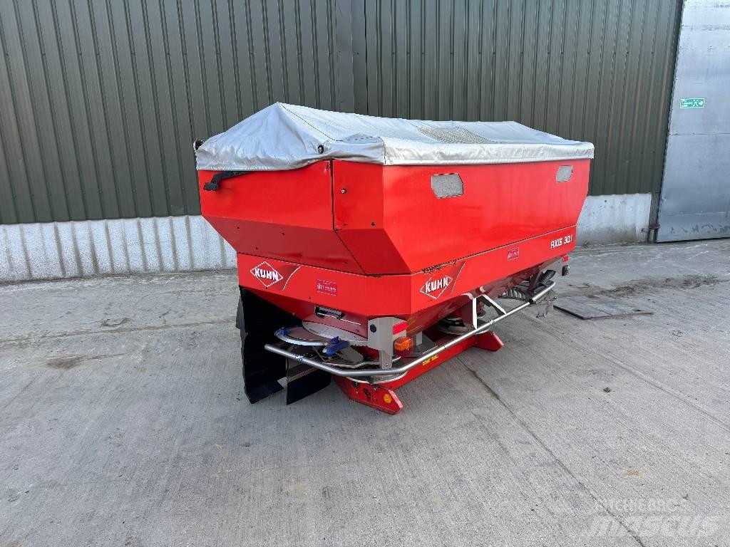 Kuhn Axis 30.1 W Espalhadores de minério