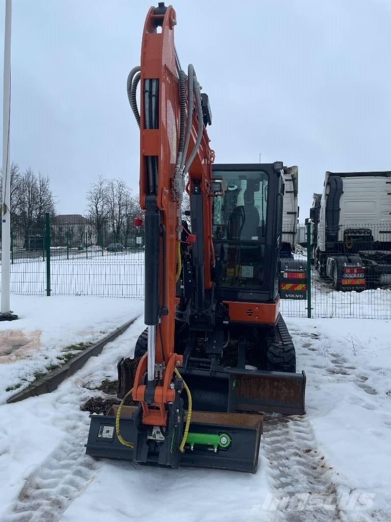 Hitachi ZX 38 U-6 Miniescavadeiras