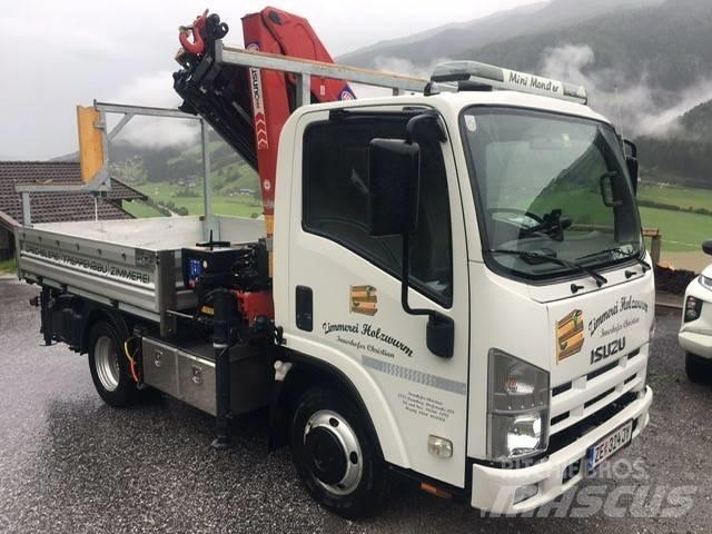 Isuzu N2 mit HMF 910 Camiões grua