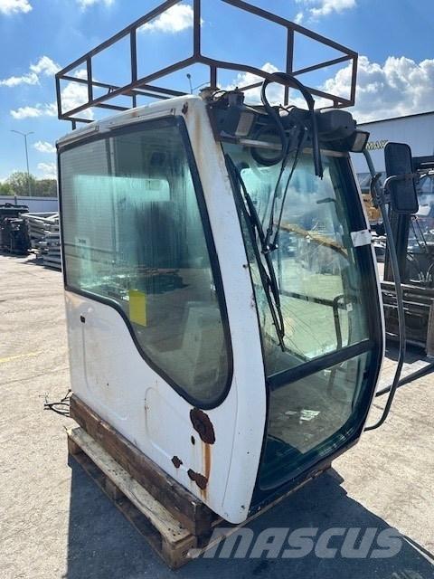 Liebherr R 914 C CAB Cabina
