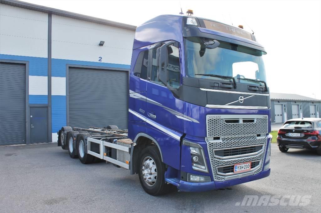Volvo FH16 600  8x4*4 Camiões de chassis e cabine