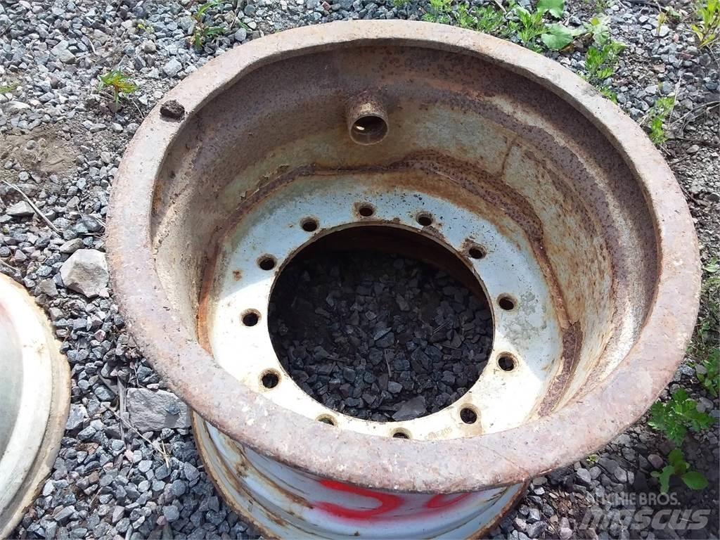 Valmet 860 20x26,5 Pneus