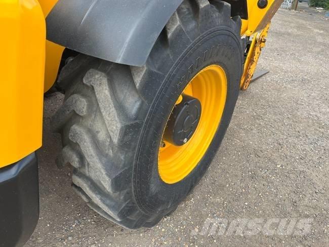JCB 540-140 Manipulador telescópico