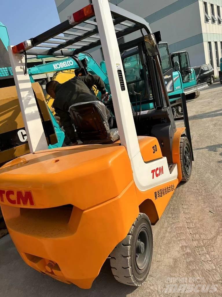 TCM FD30T6 Empilhadores Diesel