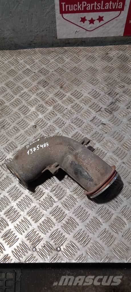 Scania 94 D.   1375488 Radiadores camiões e carrinhas