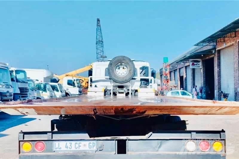 UD PDE 250 6x2 Outros Camiões