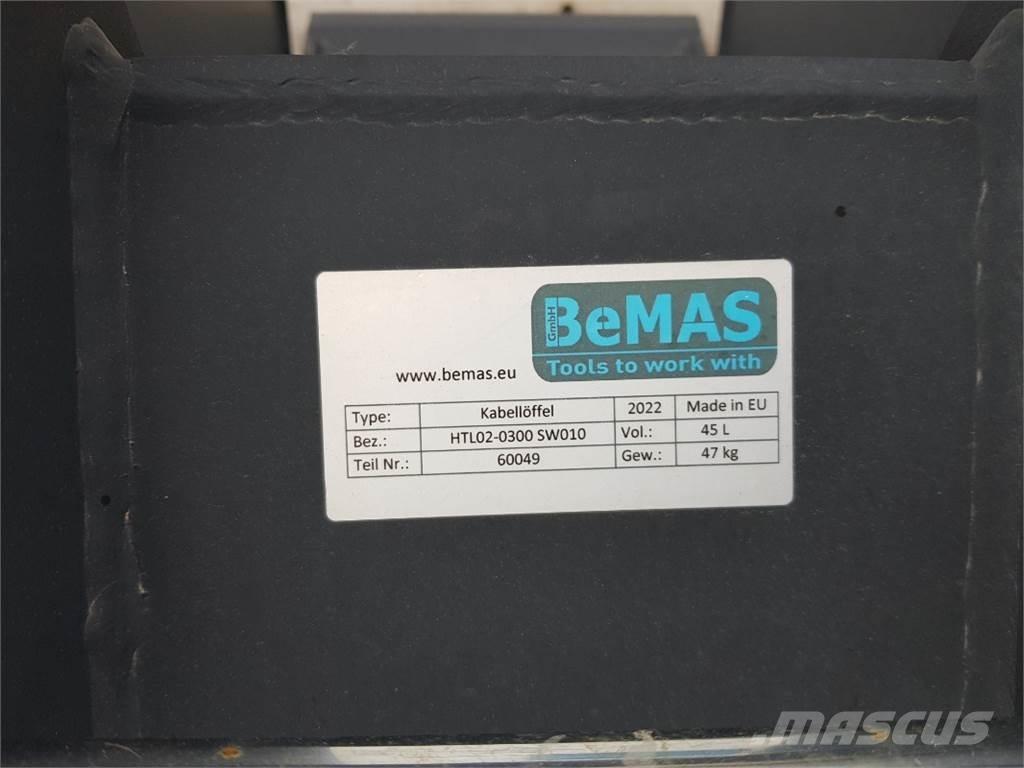  Bemas TL 300 SW010 Retroescavadoras