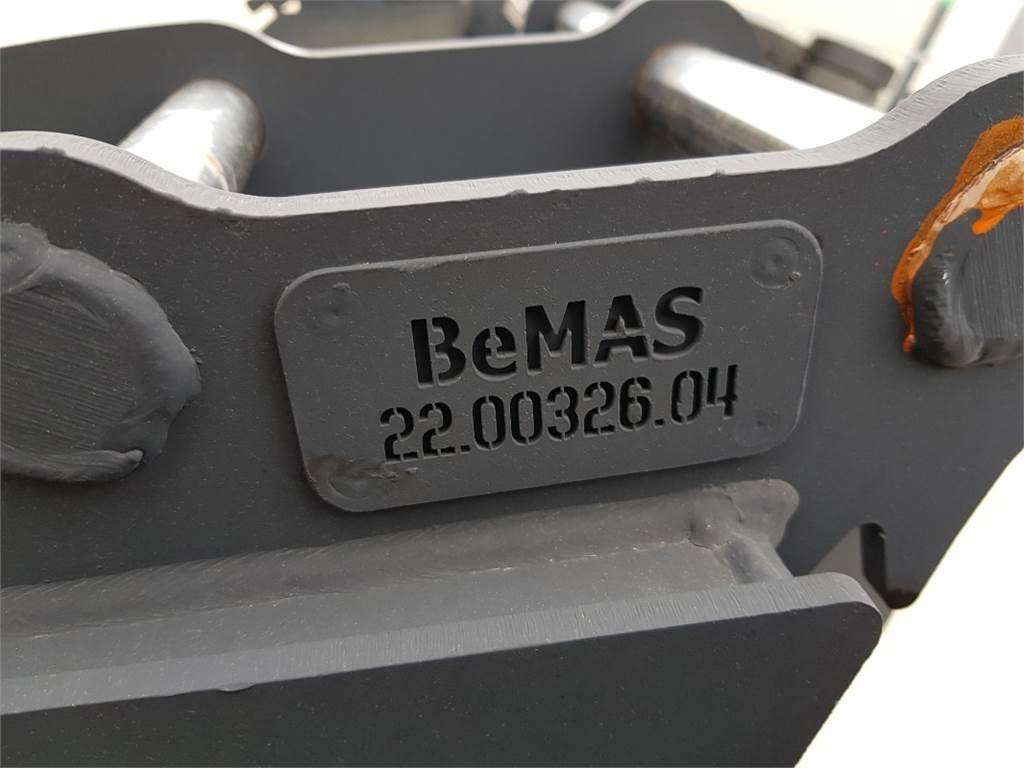 TL 300 SW010 Retroescavadoras