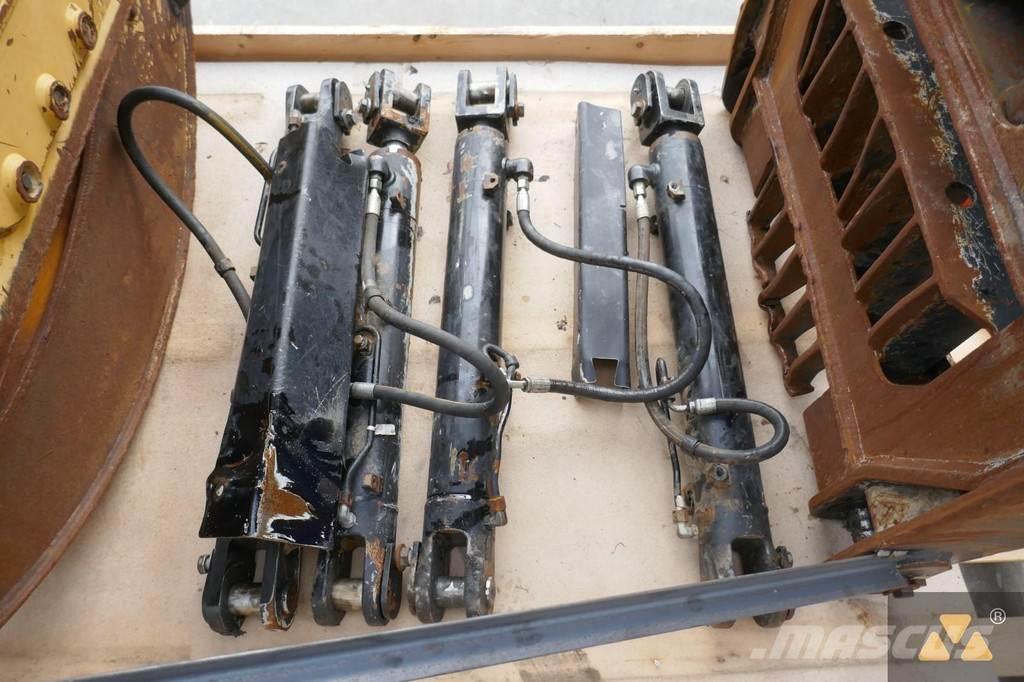 CAT 525D Grapple Transportes - Outros
