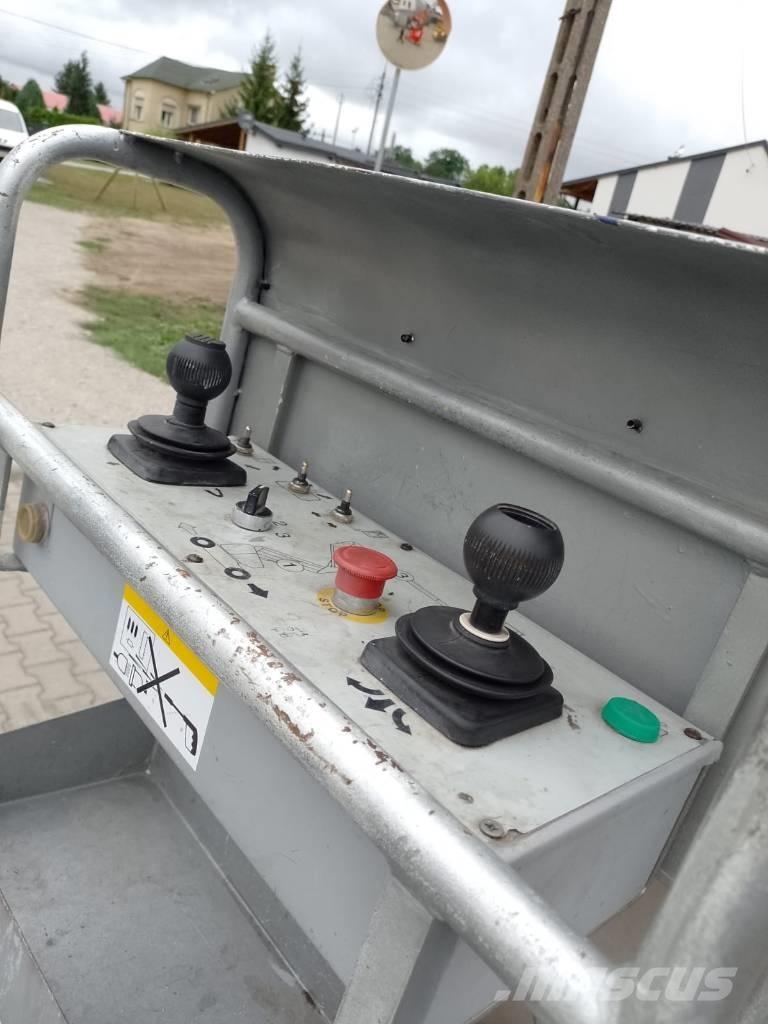 Manitou 150 AET 2 Elevadores braços articulados