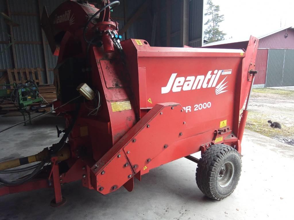 Jeantil PR 2000 Cortadores, moinhos e desenroladores de fardos