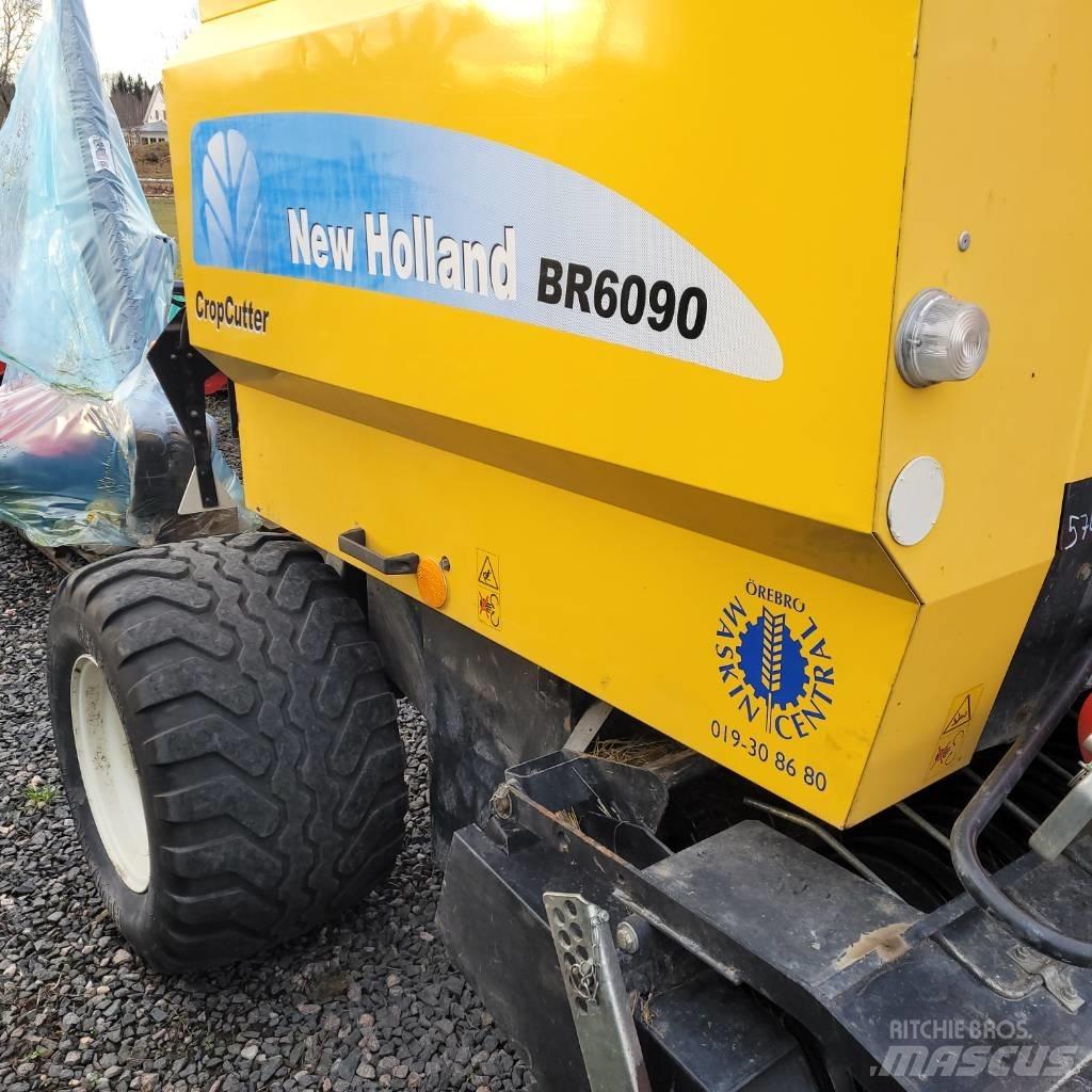 New Holland BR 6090 Enfardadeira de rolos