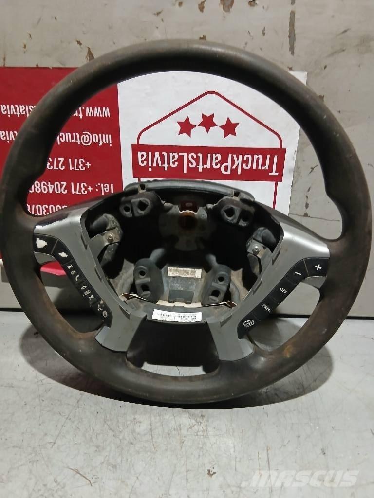 MAN TGX   81464306027 Cabines e interior