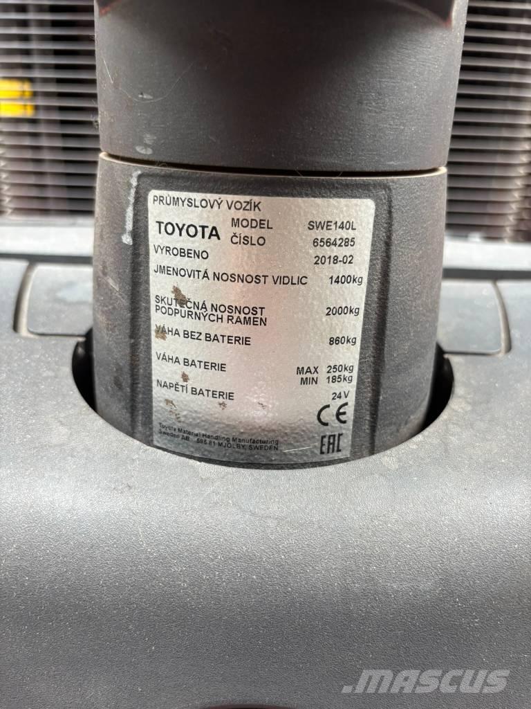 Toyota SWE140L Self propelled stackers