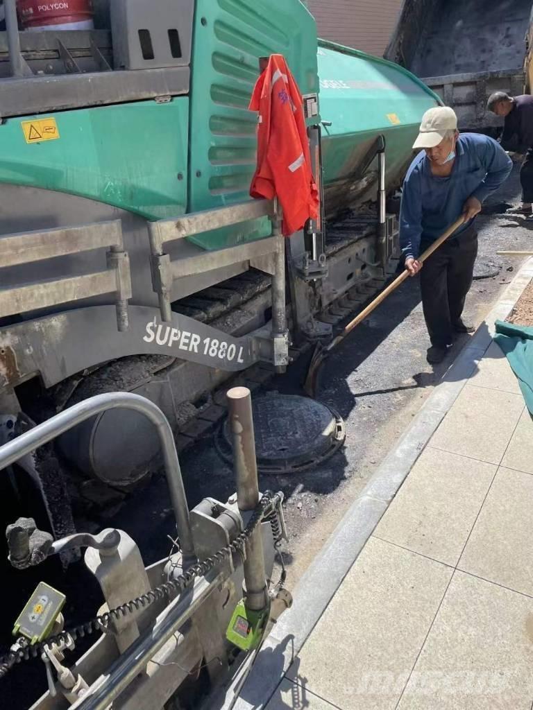 Vögele Super 1880L Espalhadoras de asfalto