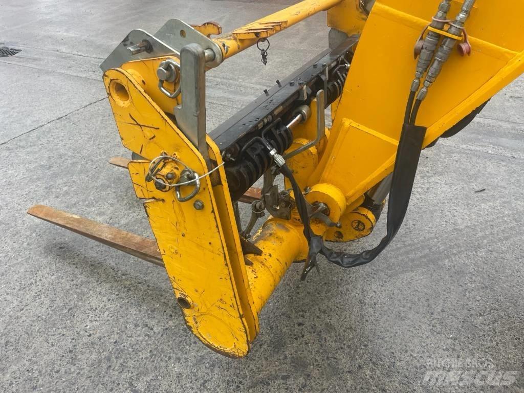 JCB 540-140 Manipulador telescópico