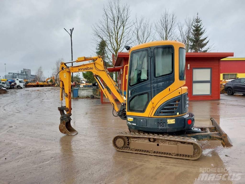 Hyundai R25Z-9AK Miniescavadeiras