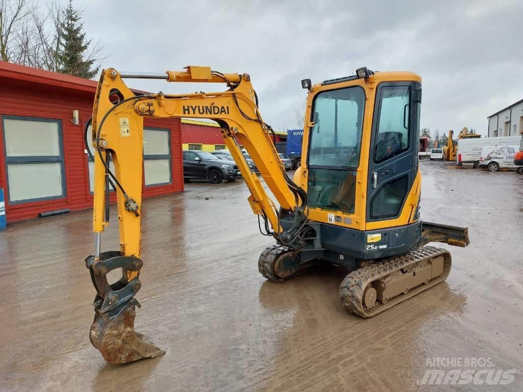 Hyundai R25Z-9AK Miniescavadeiras