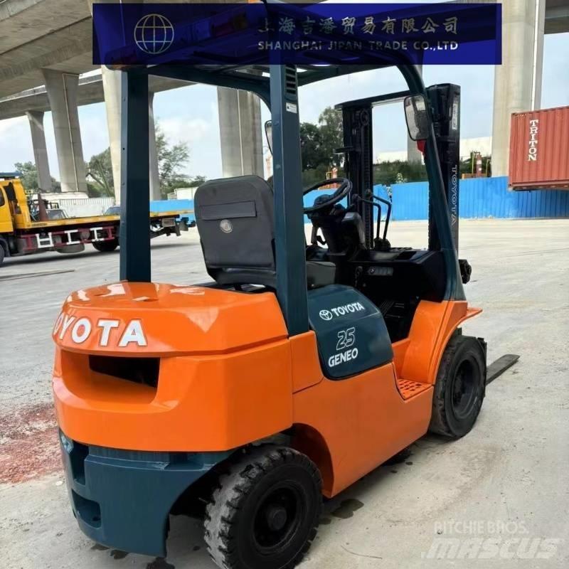 Toyota 25 Empilhadores Diesel