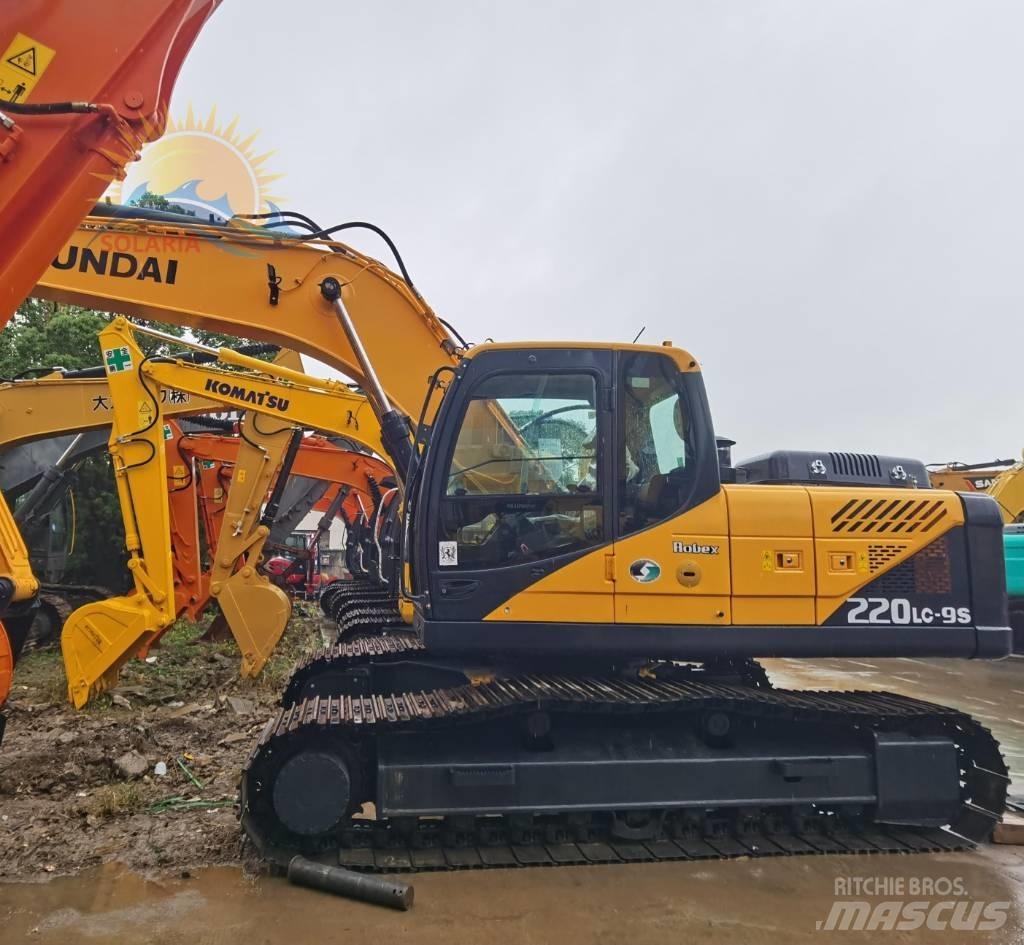 Hyundai R220LC-9S Escavadoras de rodas