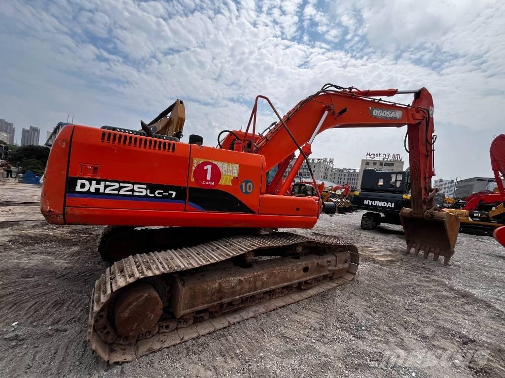 Doosan DH 225 LC-7 Escavadeiras de esteiras
