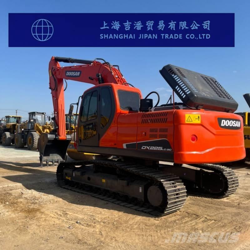 Doosan DX 225 Escavadeiras de esteiras
