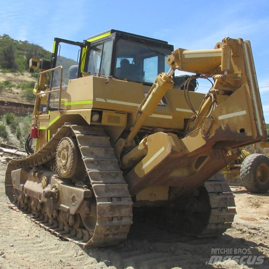CAT D 9 T Dozers - Tratores rastos