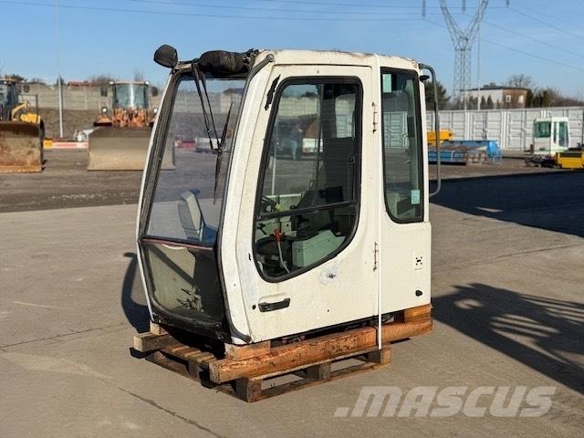 Liebherr A 924 C CAB Cabina