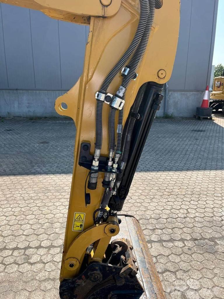 CAT 302.7 Miniescavadeiras