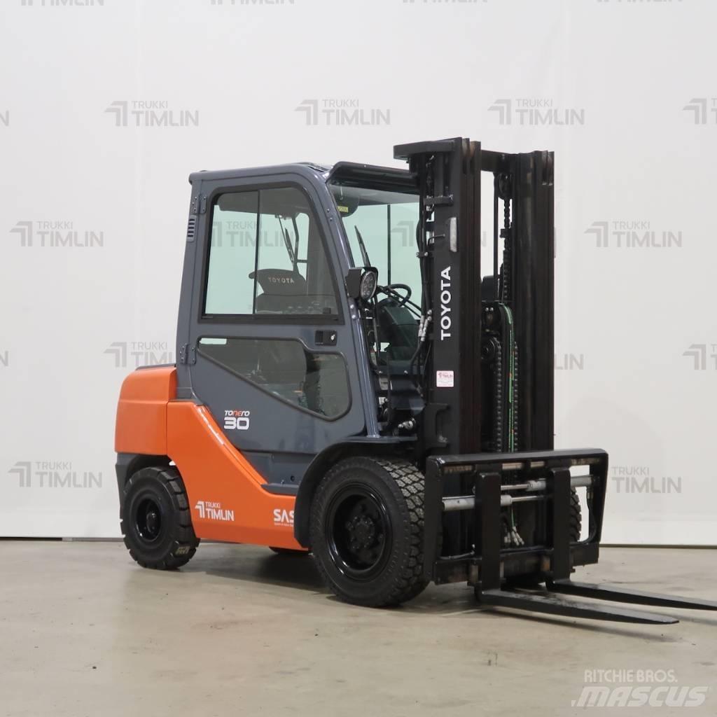 Toyota 02-8FDF30 Empilhadores Diesel