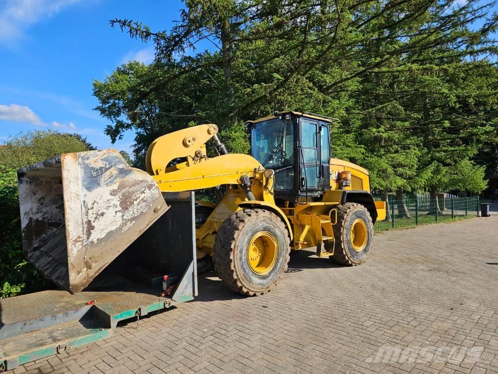 CAT 930 M Carregadeiras de rodas