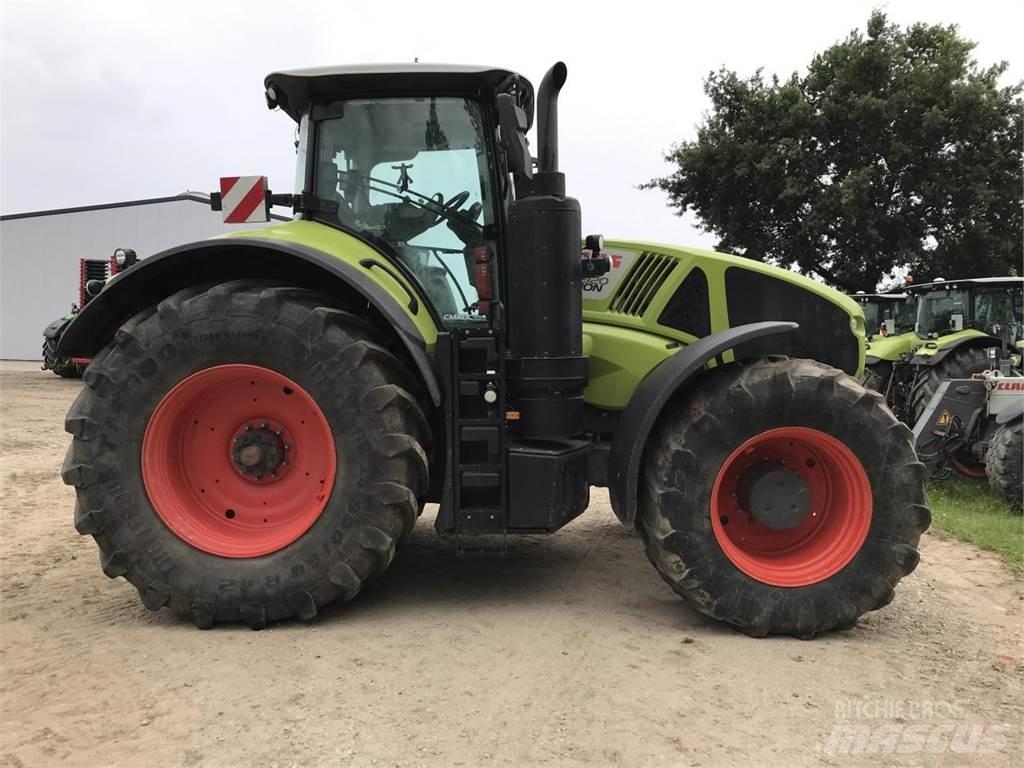 CLAAS Axion 920 Tratores Agrícolas usados