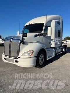 Kenworth T680 Cavalos Mecânicos