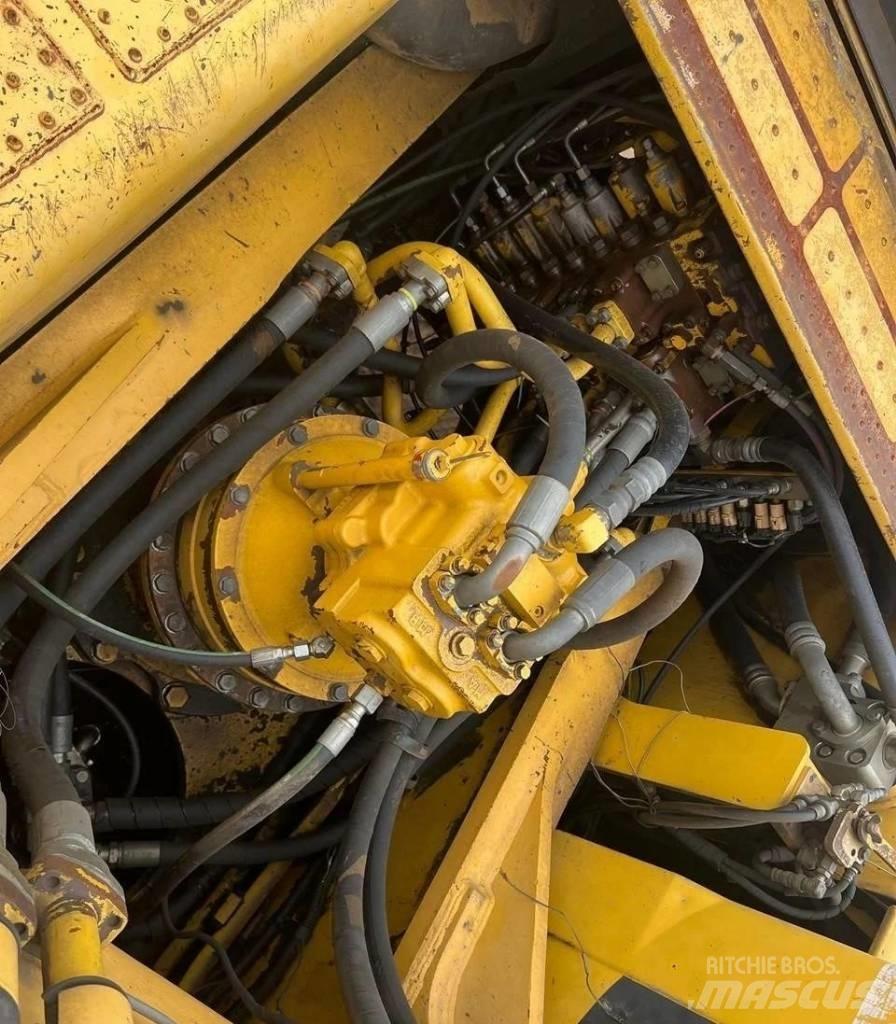 Komatsu PC 450 LC-8 Escavadeiras de esteiras