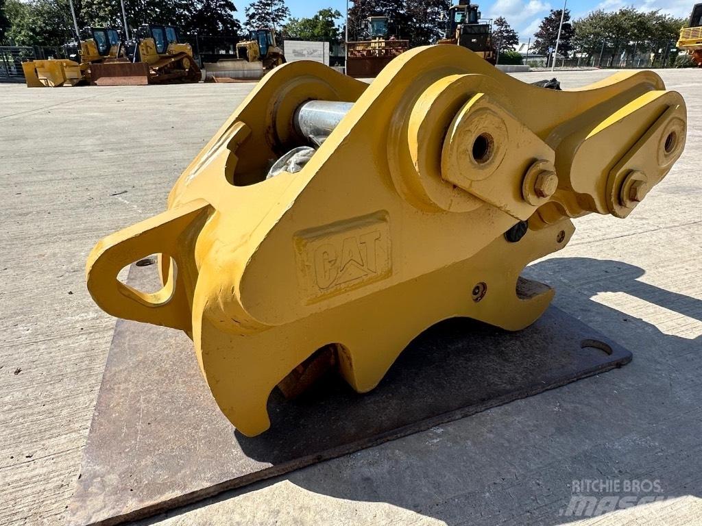 CAT 320 Uniőes rápidas