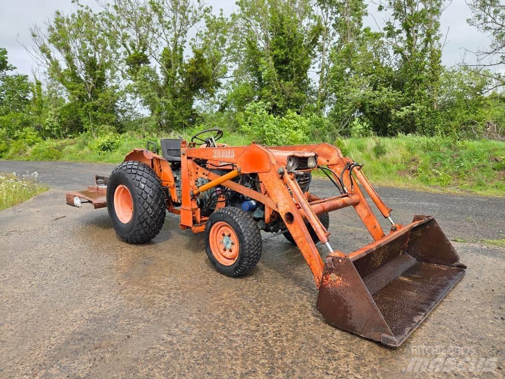 Kubota L 235 Tractores compactos