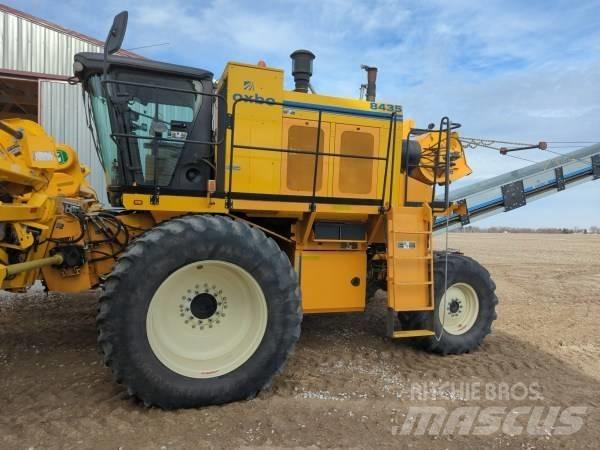 Oxbo 8345 Picker Outro equipamento de ceifa