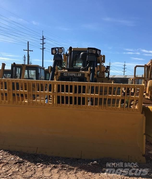 CAT D6R Dozers - Tratores rastos