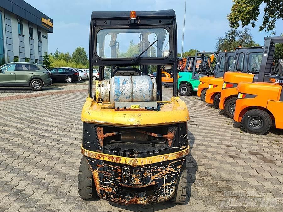 CAT GP30N Empilhadores a gás