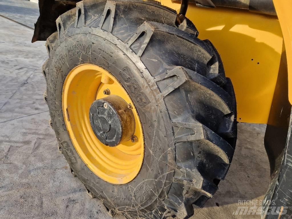 JCB 540-140  BC41 Manipulador telescópico