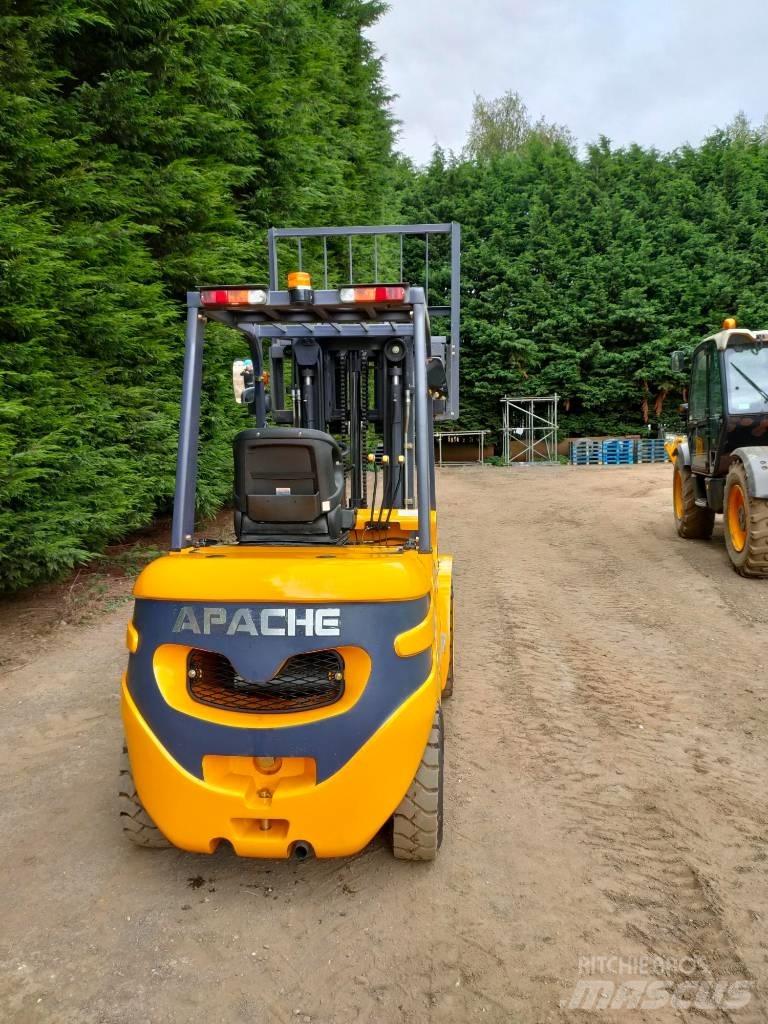 Apache HH307 Empilhadores Diesel
