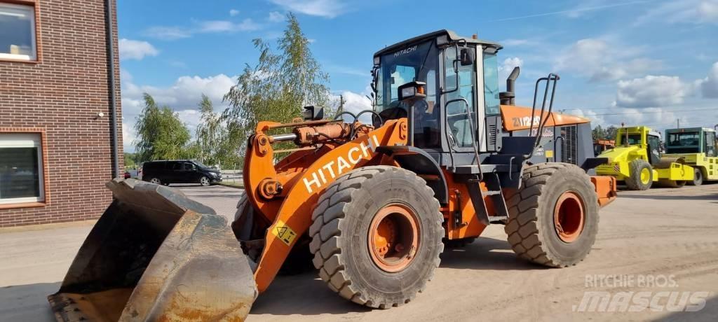 Hitachi ZW 220 Carregadeiras de rodas